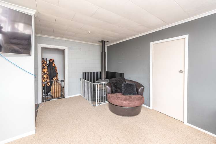 12 Kowhai Street Castlecliff_16