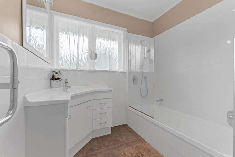 1/3 Newhaven Terrace Mairangi Bay_10