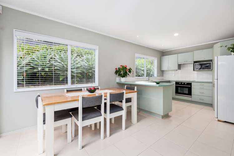 21 Donald Street Stanmore Bay_15