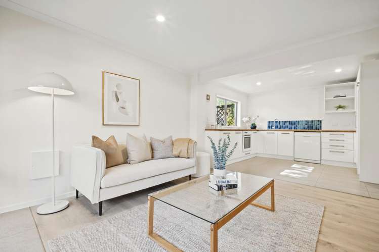 10 Juliet Avenue Howick_24