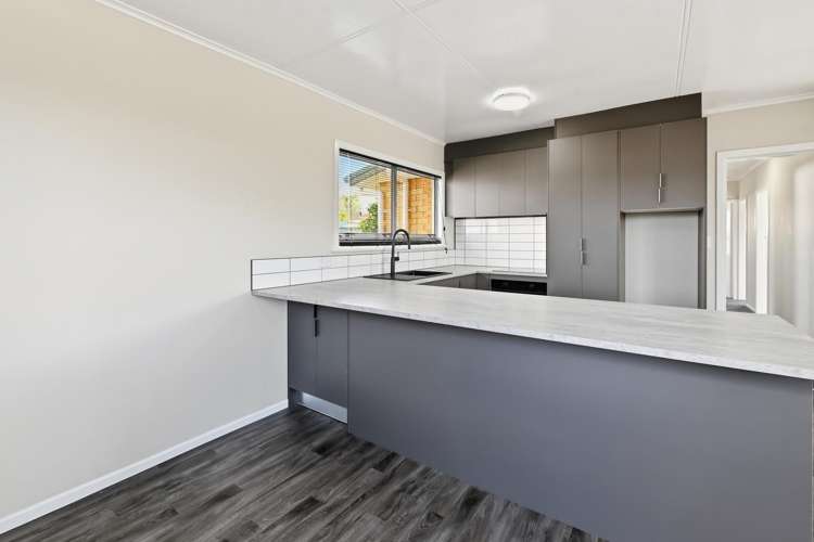 1 Kevin Street Glenholme_3