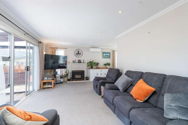 57 Moeraki Road Maoribank_5