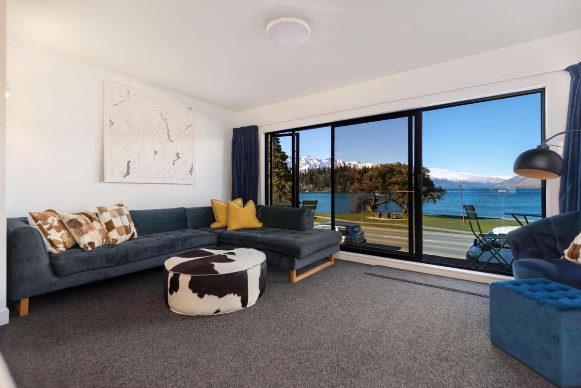 Unit 3, 20-26 Lake Esplanade_0