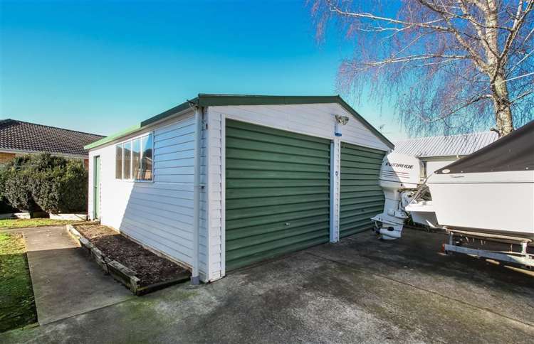 7 Landon Place Pukekohe_18