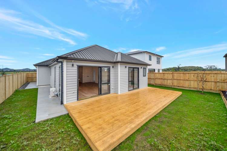 122 Kahui Parade Karaka_17