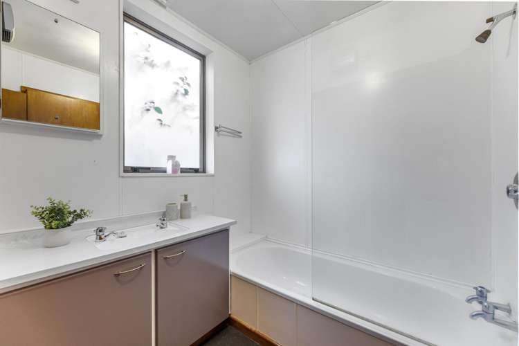 26b Leary Street Kenmure_11