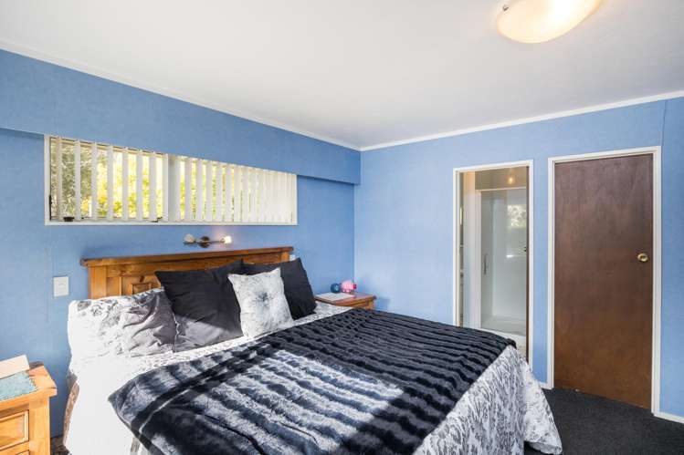 6 Truscott Grove Awapuni_14