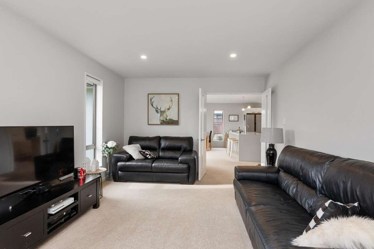 32 Flaxon Place_2