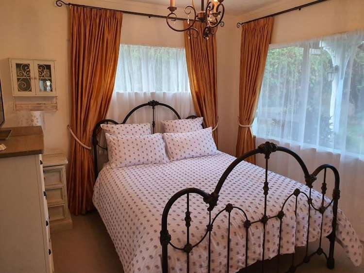 2/11a East Coast Road Milford_12