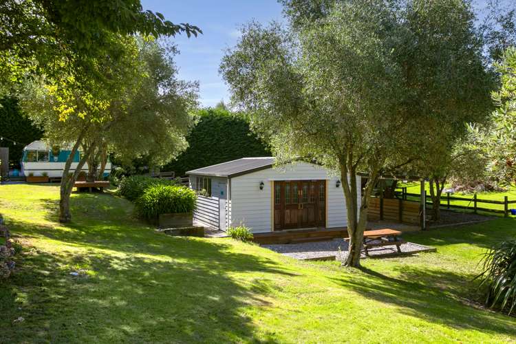 218 Mapara Road Acacia Bay_24