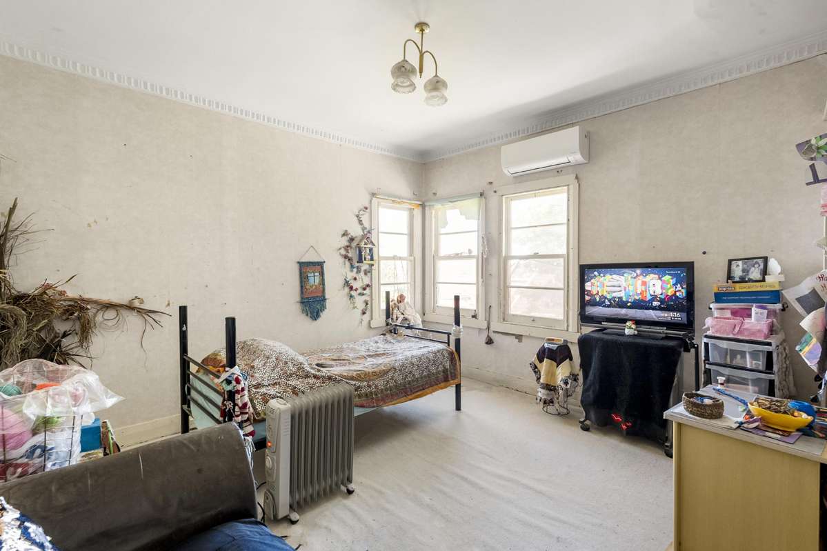 3B Frost Road_5