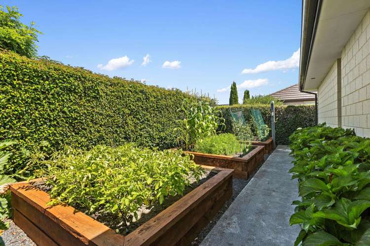 144 Hussey Road Northwood_29