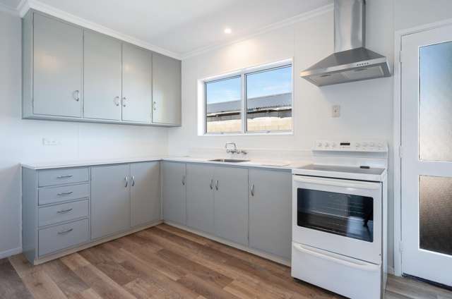 4/13 Derby Street Stoke_2
