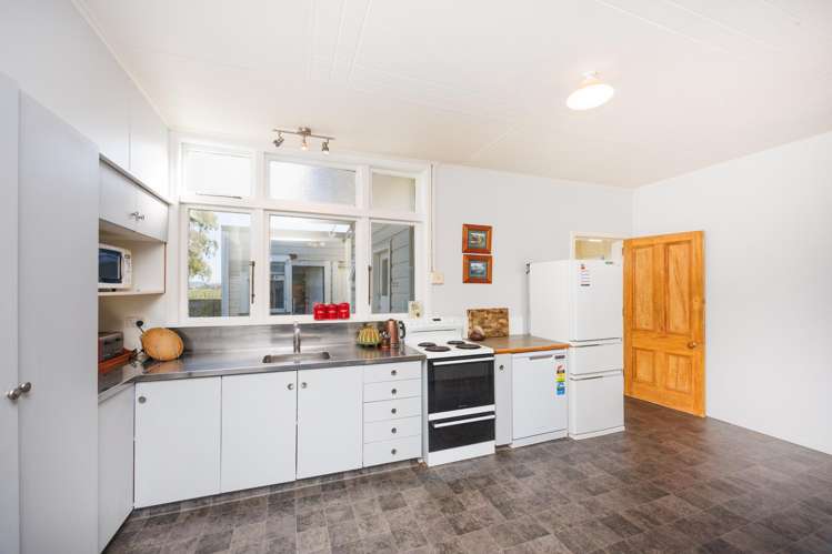 659 Kimbolton Road Feilding_11