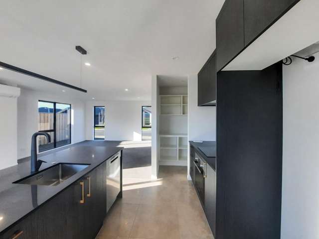 27 Mehrtens Crescent 500171_1