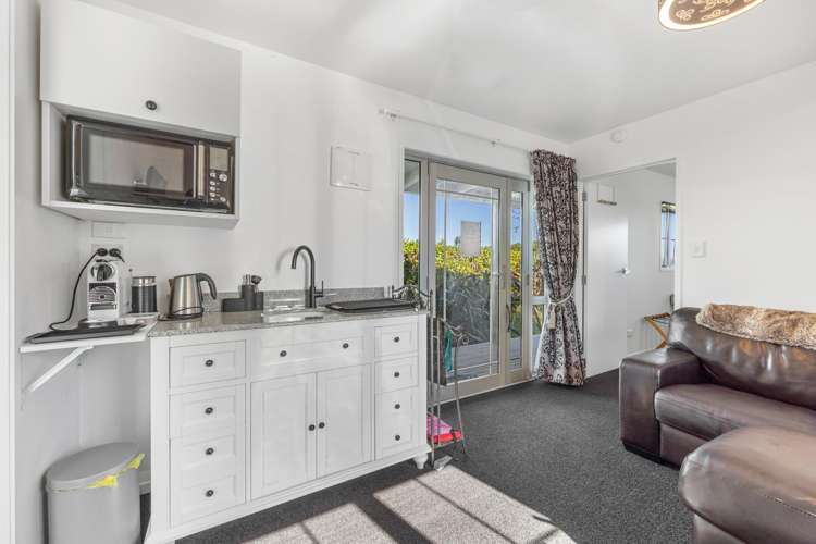 153 Waitoetoe Road Urenui_36