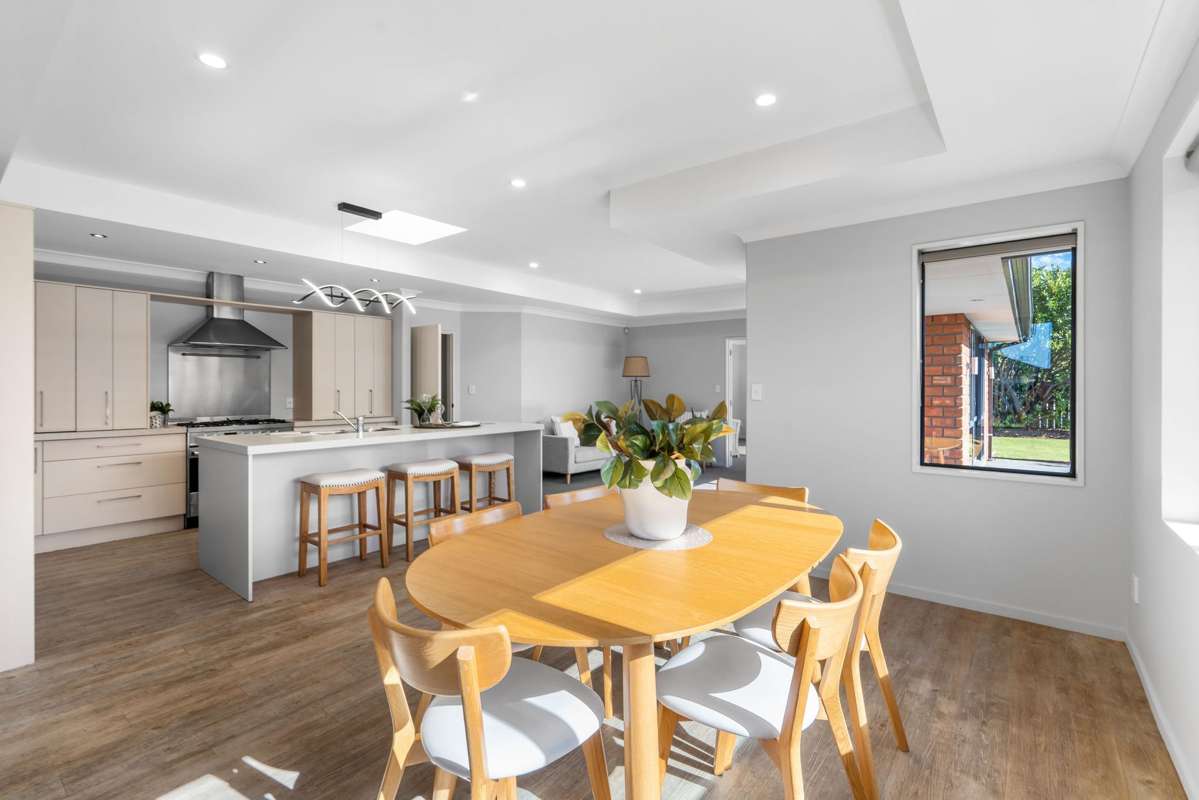 58 Overbury Crescent_3