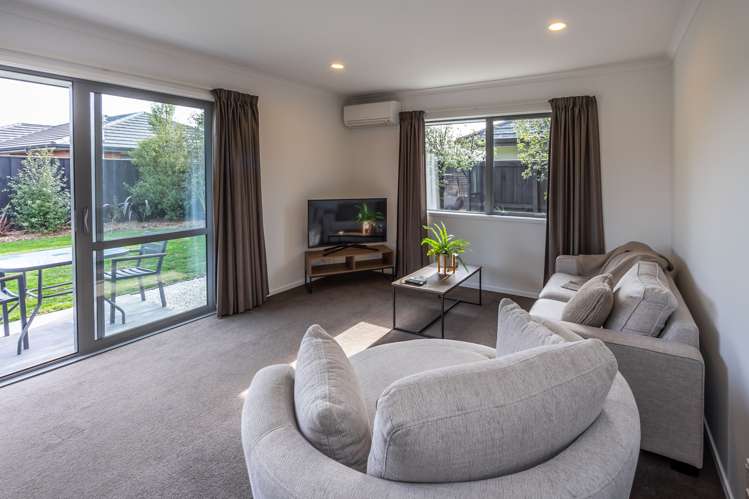 55 Farnborough Way Rolleston_3