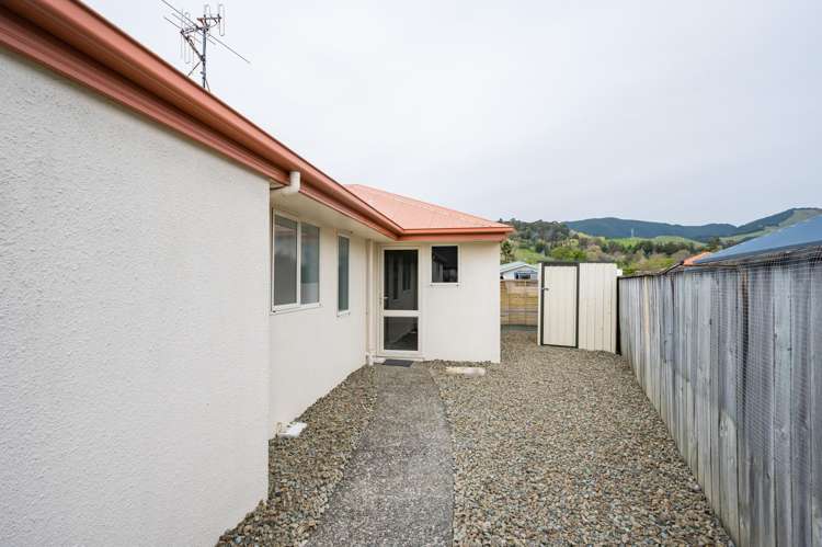 17 Covent Drive Stoke_18