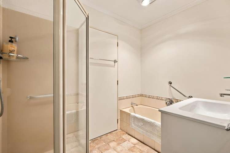 16 Smylie Close Ohauiti_10