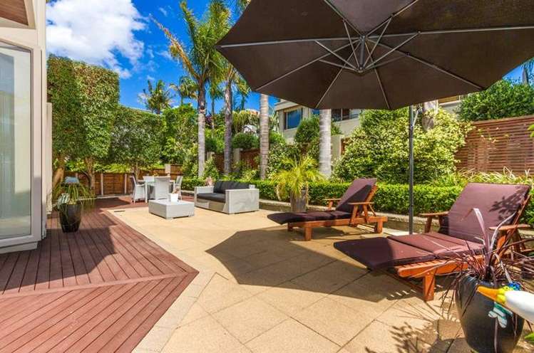 14a Beach Road Castor Bay_22