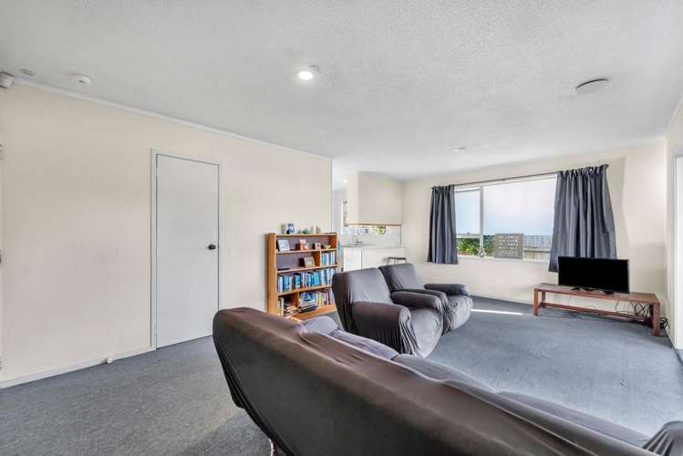 2/48 Tabitha Crescent Henderson_5