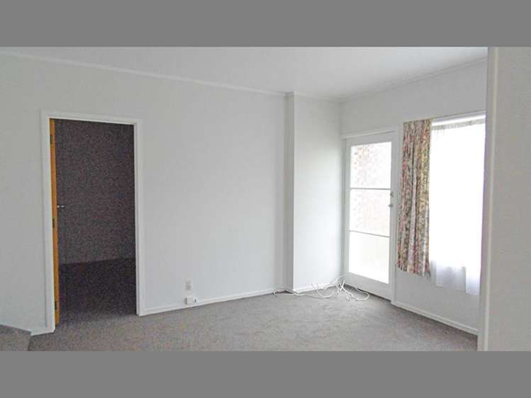 2/75 Moana Avenue One Tree Hill_1