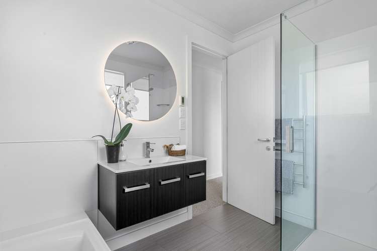 56 Grovenor Drive Orewa_17