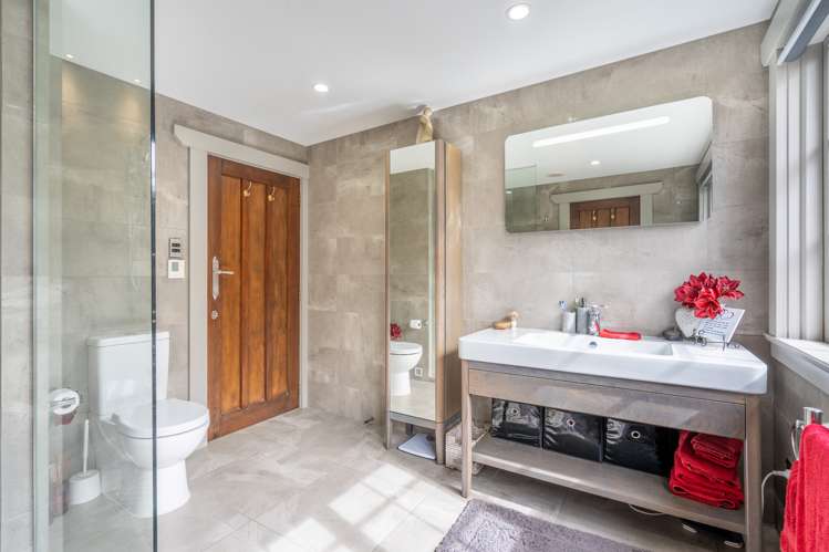 385 Queens Drive Windsor_20