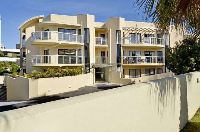 1f/4 Collins Street Takapuna_1