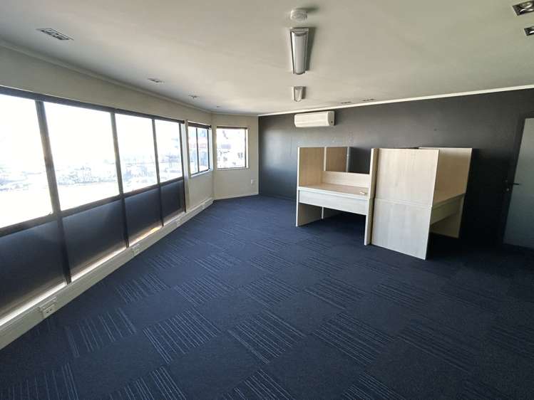 First Floor/42 Hewletts Road Mt Maunganui_4