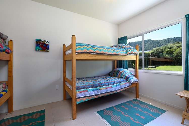 32 Peninsula Road Takaka_17