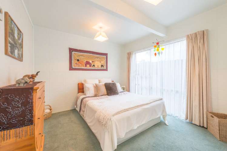 30 Matuhi Rise Henderson_10