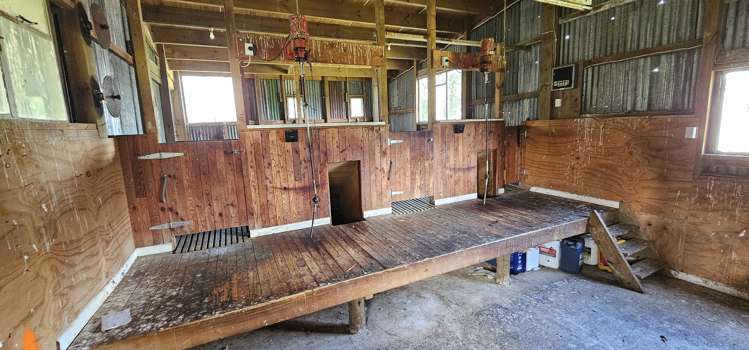 1216 Waimumu Road Waimumu_8