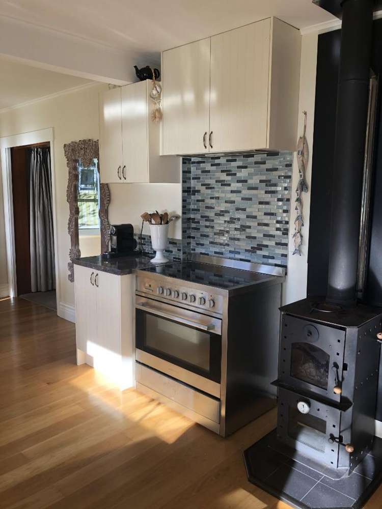 8 Cook Street Havelock_6