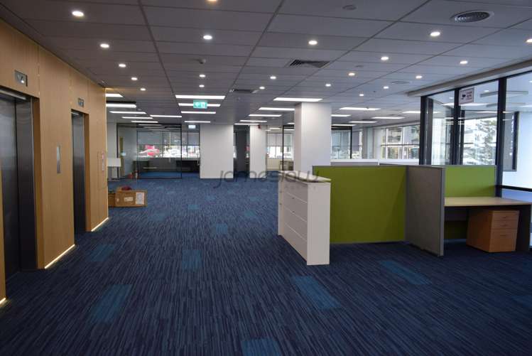 1/15 Osterley Way Manukau_4