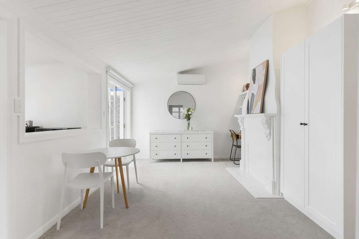 13 Commercial Road_2