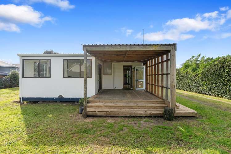 3A Manuka Street Otaki Beach_21