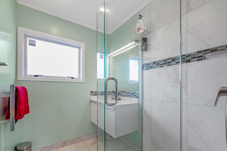 3 Hughdene Place Henderson_12