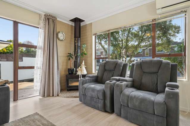 39 Nui Mana Place Te Atatu South_4