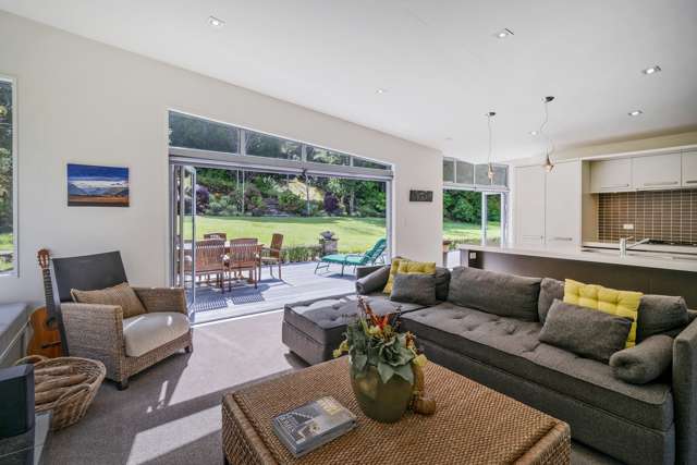 200 Hikuai School Road Hikuai_1