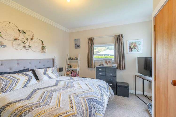 2 Hinemoa Street Paraparaumu_12