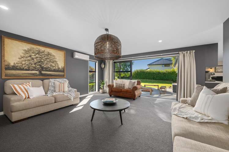 8 Bradleigh Park Fairhall_14