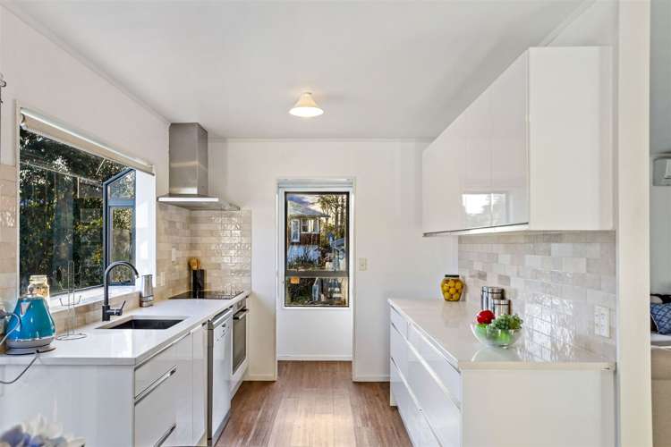 2/14 Queen Mary Avenue New Lynn_6