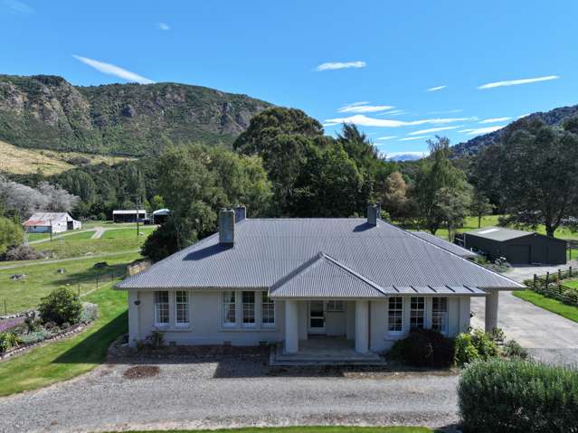 3730 Blackmount Redcliff Road Blackmount_4