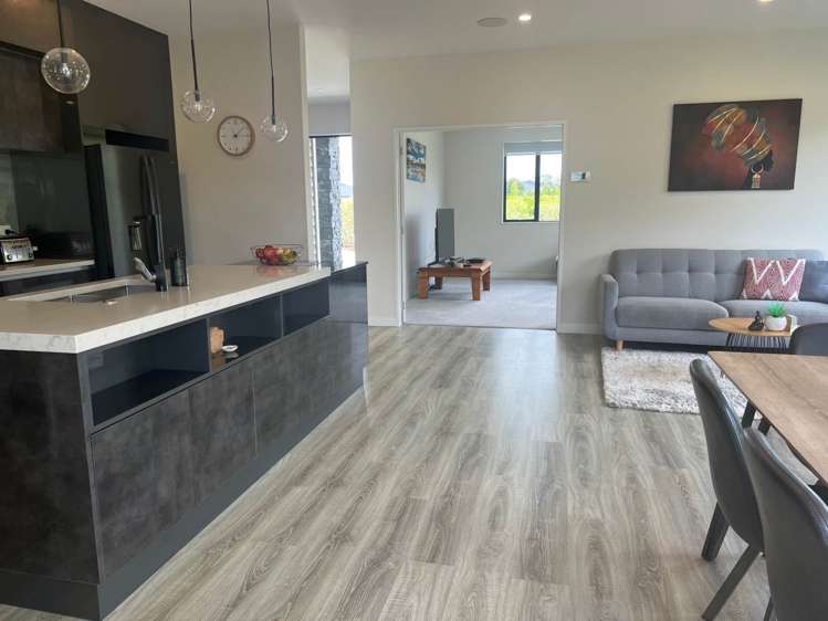 16 Sir Lincoln Drive Kumeu_6