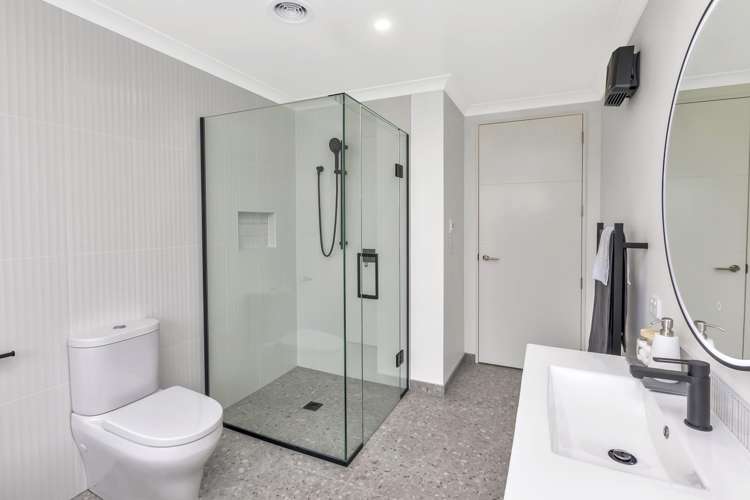 29 Candlesticks Crescent Lincoln_19