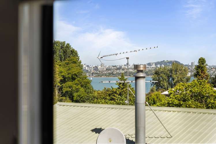 2/44 Colonial Road Birkenhead_11