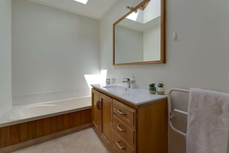 10 Watts Road Fernhill/Sunshine Bay_15