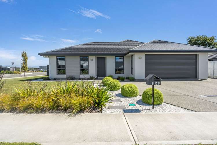 1 Carmine Crescent_0